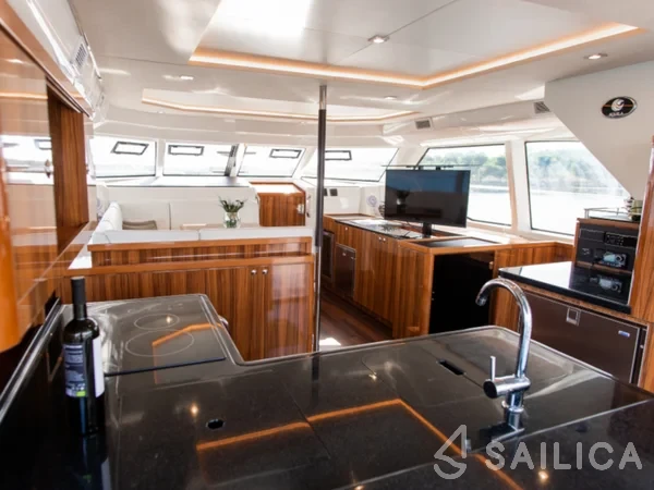 Aquila 44 Power catamaran - Yacht Charter Sailica