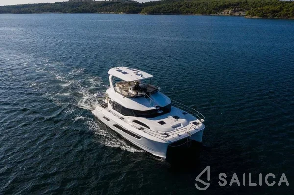 Aquila 44 - Yacht Charter Sailica