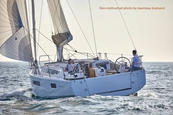 Sun Odyssey 410 - Yacht Charter Sailica