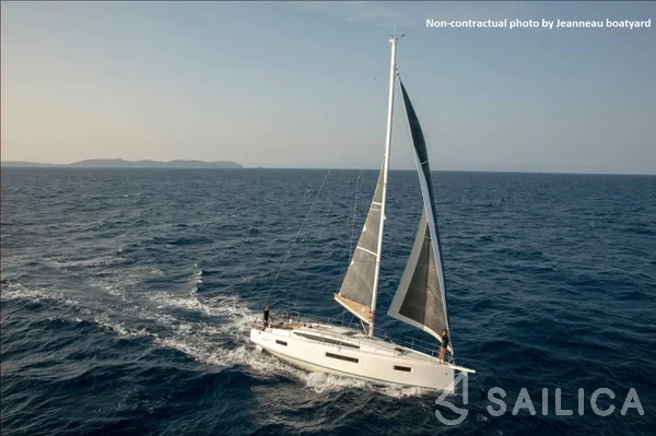 Sun Odyssey 410 - Yacht Charter Sailica