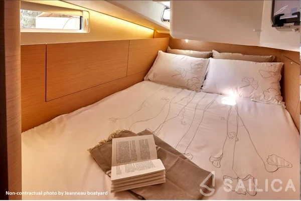 Sun Odyssey 410 - Yacht Charter Sailica