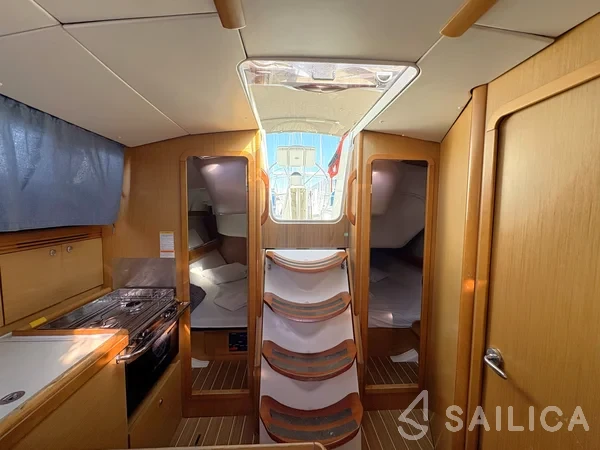 Sun Odyssey 36i - Yacht Charter Sailica