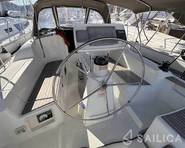 Sun Odyssey 36i - Yacht Charter Sailica