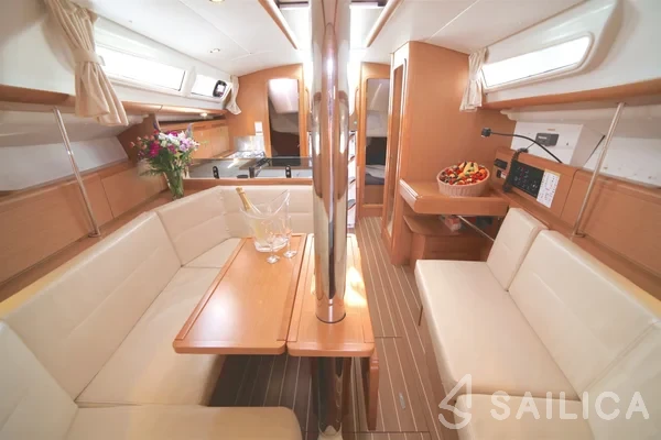 Sun Odyssey 36i - Yacht Charter Sailica