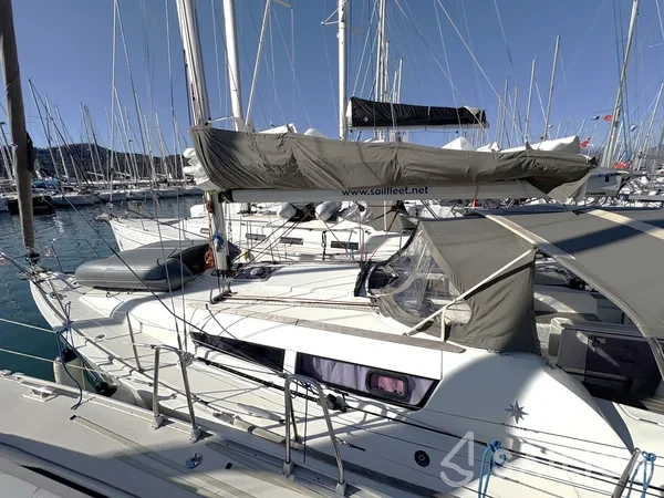 Sun Odyssey 36i - Yacht Charter Sailica