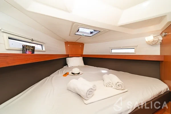 Bavaria 41 Cruiser - Yacht Charter Sailica