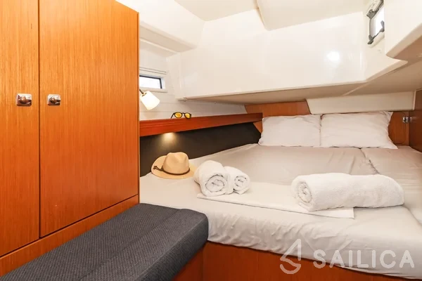 Bavaria 41 Cruiser - Yacht Charter Sailica