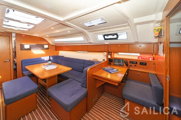 Bavaria 41 Cruiser - Yacht Charter Sailica