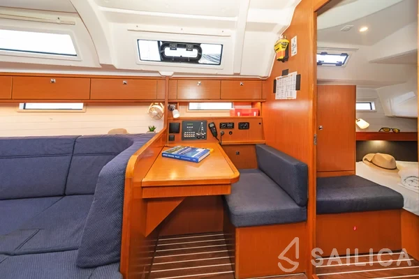 Bavaria 41 Cruiser - Yacht Charter Sailica