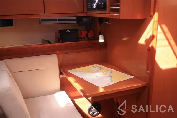 Bavaria 45 Cruiser - Yacht Charter Sailica