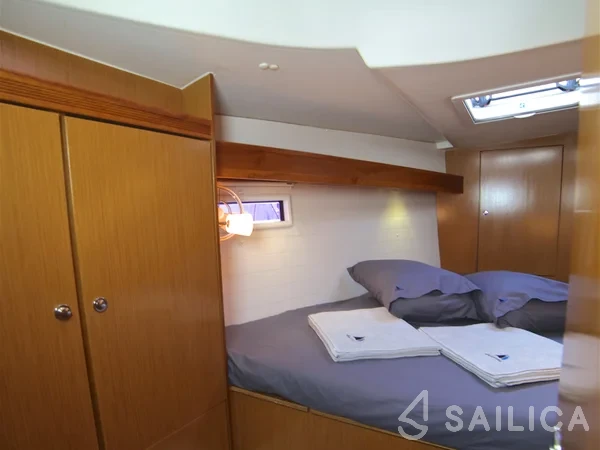 Bavaria 45 Cruiser - Yacht Charter Sailica