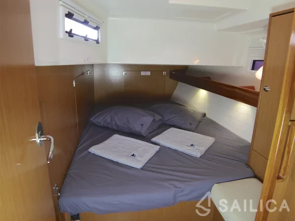 Bavaria 45 Cruiser - Yacht Charter Sailica