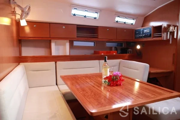 Bavaria 45 Cruiser - Yacht Charter Sailica