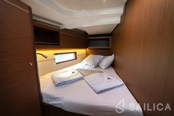 Oceanis 46.1 - Yacht Charter Sailica