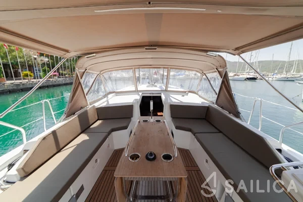 Oceanis 46.1 - Yacht Charter Sailica