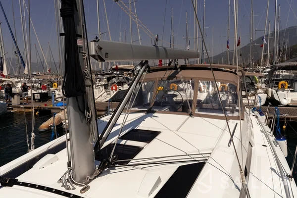 Oceanis 46.1 - Yacht Charter Sailica