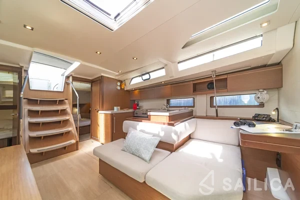 Oceanis 51.1 - Yacht Charter Sailica