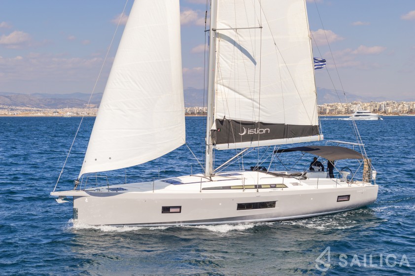 Oceanis 51.1 - Yacht Charter Sailica