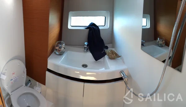 Sun Odyssey 490 - Yacht Charter Sailica