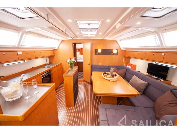Bavaria 46 Cruiser - Yacht Charter Sailica