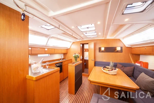 Bavaria 46 Cruiser - Yacht Charter Sailica