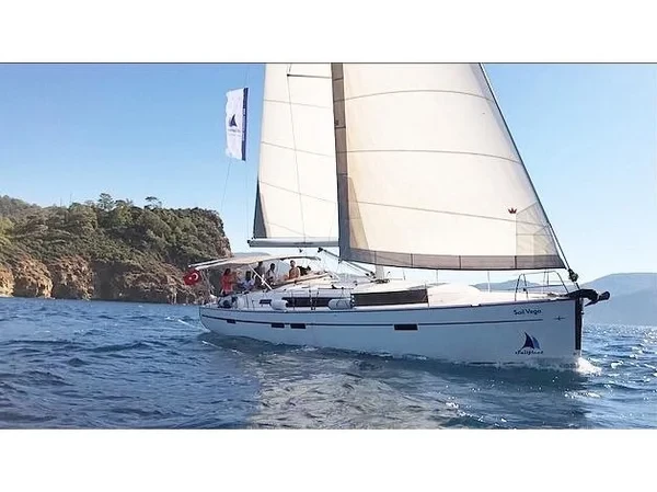 Bavaria 46 Cruiser - Yacht Charter Sailica