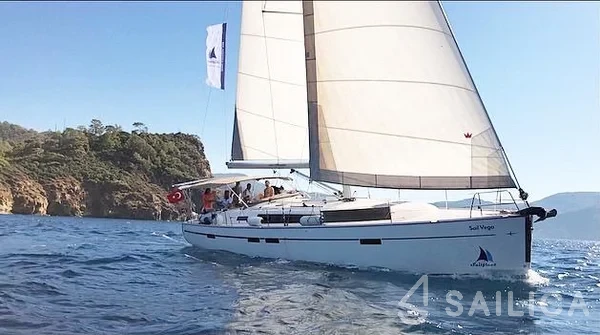 Bavaria 46 Cruiser - Yacht Charter Sailica