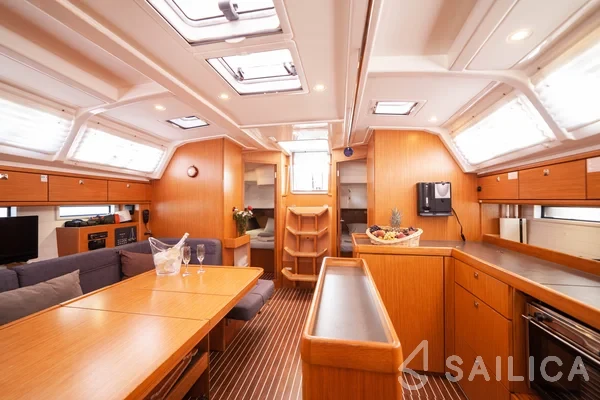 Bavaria 46 Cruiser - Yacht Charter Sailica