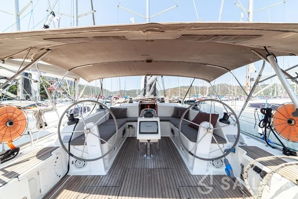 Bavaria 46 Cruiser - Yacht Charter Sailica