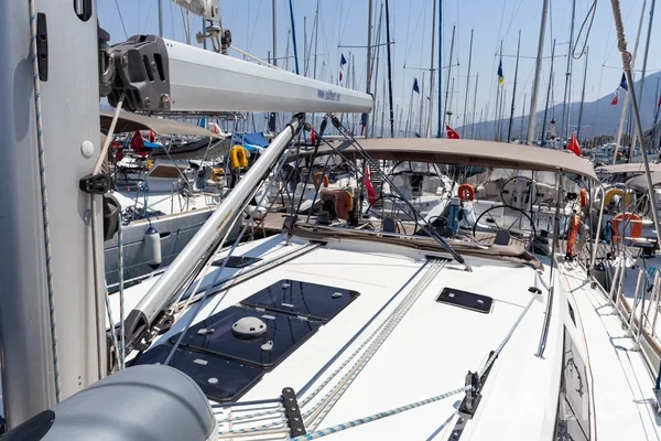 Bavaria 46 Cruiser - Yacht Charter Sailica