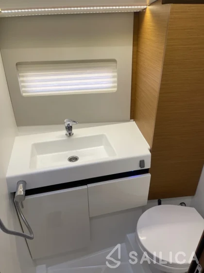 Sun Odyssey 490 - Yacht Charter Sailica