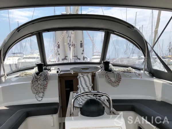 Bavaria 51 Cruiser - Yacht Charter Sailica