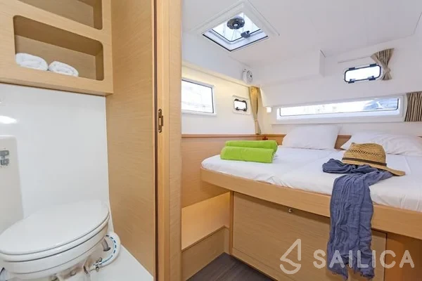 Lagoon 42 - Yacht Charter Sailica