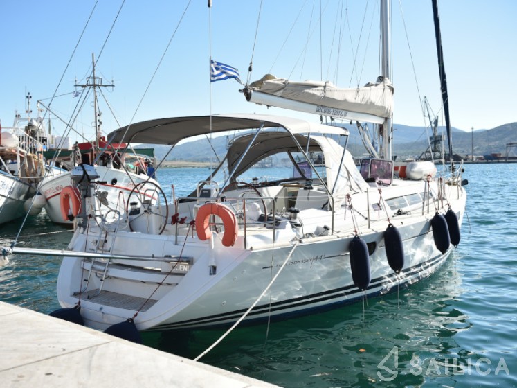 Sun Odyssey 44i - Yacht Charter Sailica