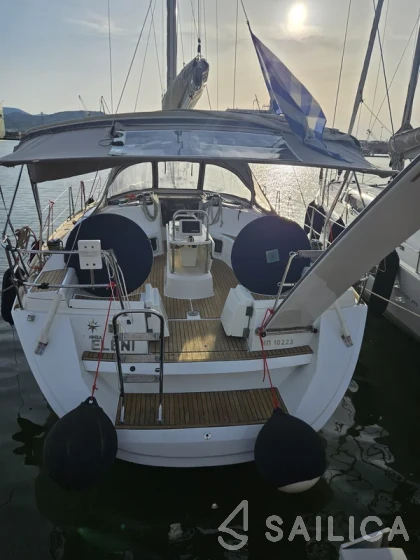 Sun Odyssey 44i - Yacht Charter Sailica