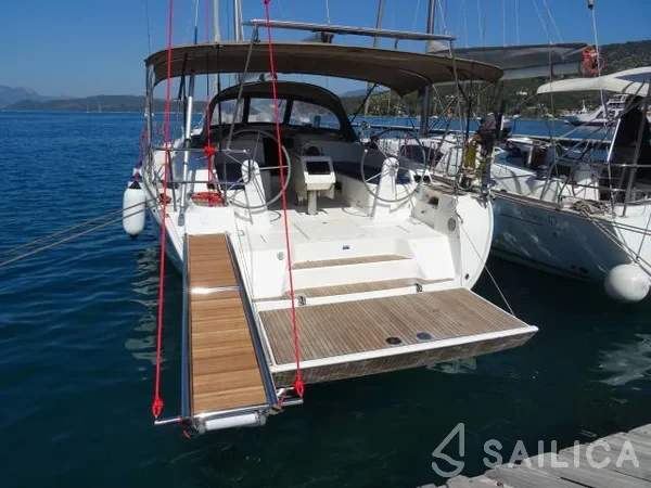 Bavaria 46 Cruiser - Yacht Charter Sailica