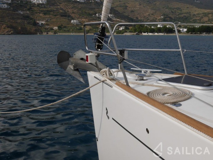 Oceanis 45 - Yacht Charter Sailica