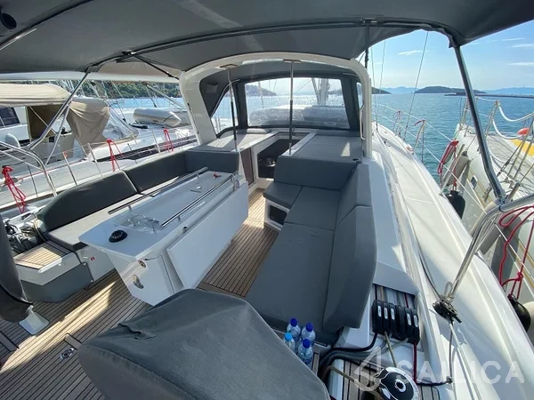 Oceanis 51.1 - Yacht Charter Sailica