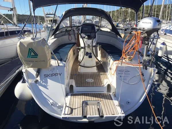 Bavaria 34 Cruiser - Yacht Charter Sailica