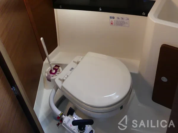 Merry Fisher 795 - Yacht Charter Sailica