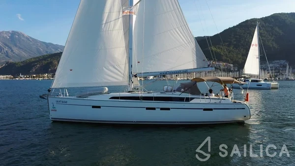 Bavaria 46 Cruiser - Yacht Charter Sailica