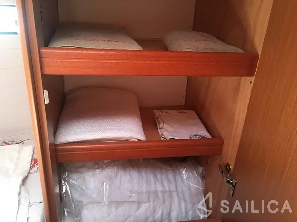 Bavaria 46 Cruiser - Yacht Charter Sailica