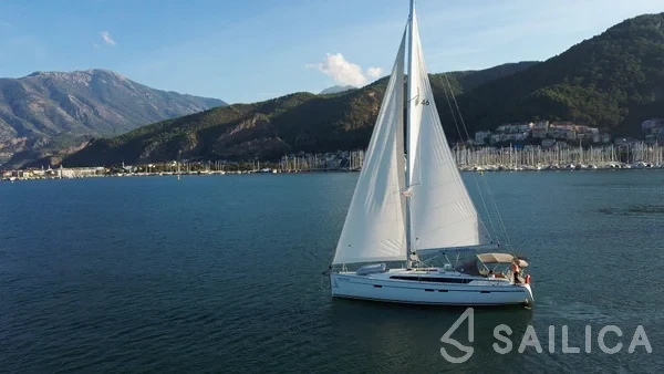 Bavaria 46 Cruiser - Yacht Charter Sailica
