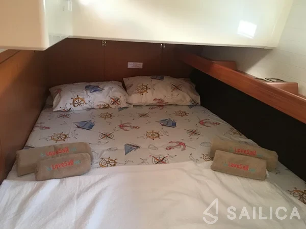 Bavaria 46 Cruiser - Yacht Charter Sailica