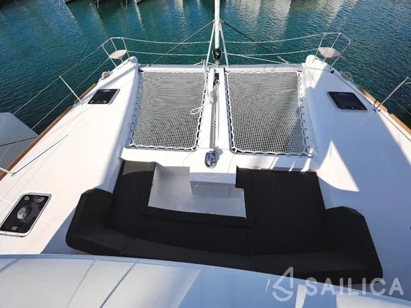 Lagoon 450  Flybridge - Yacht Charter Sailica