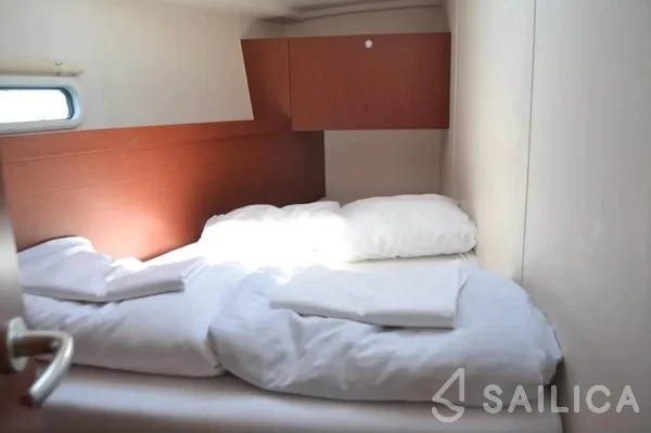 Hanse 455 - Yacht Charter Sailica