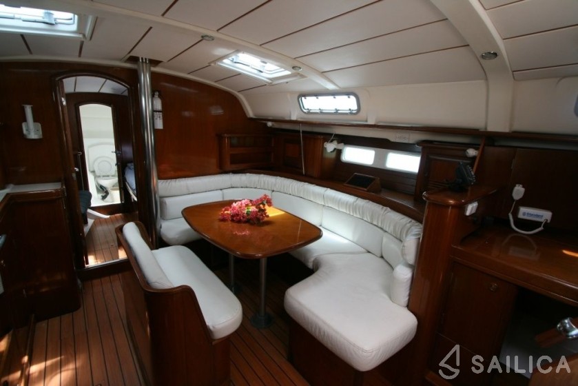 Oceanis 41 - Yacht Charter Sailica