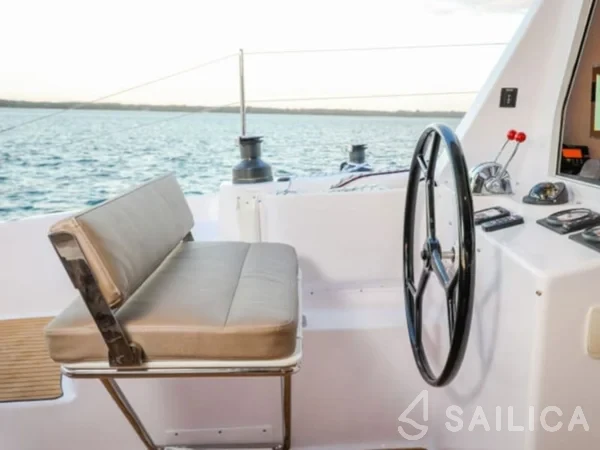 Seawind 1260 - Yacht Charter Sailica