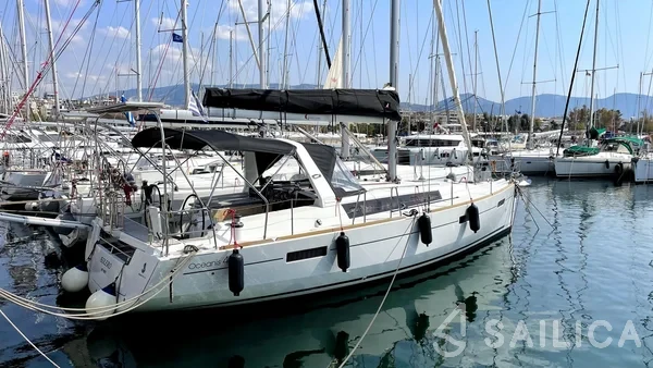 Oceanis 41 - Yacht Charter Sailica