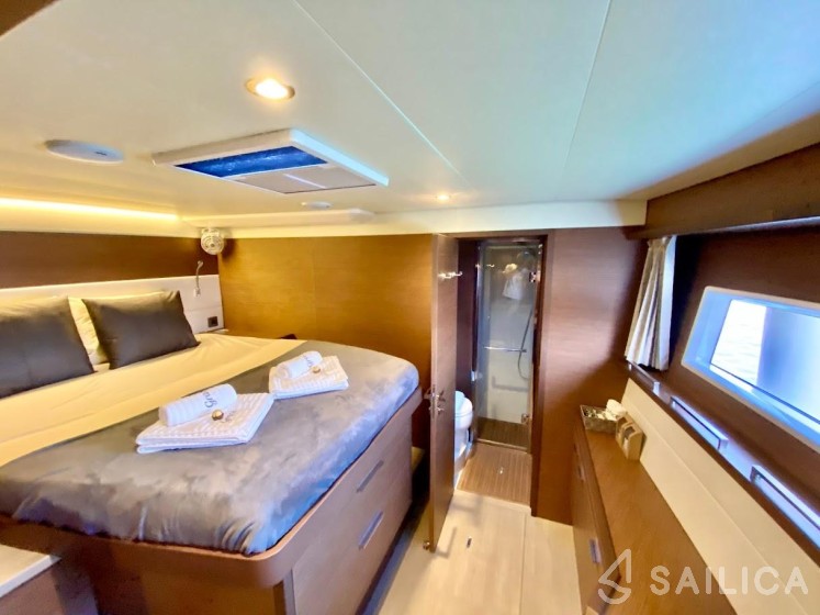 Lagoon 620 - Yacht Charter Sailica